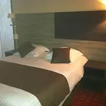 Logis - Du Nord Et Restaurant La Table D'elisa 3*