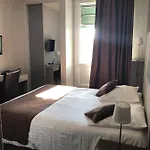 Logis - Du Nord Et Restaurant La Table D'elisa Hotel Compiègne