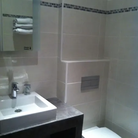 Logis - Du Nord Et Restaurant La Table D'elisa Hotel 3*