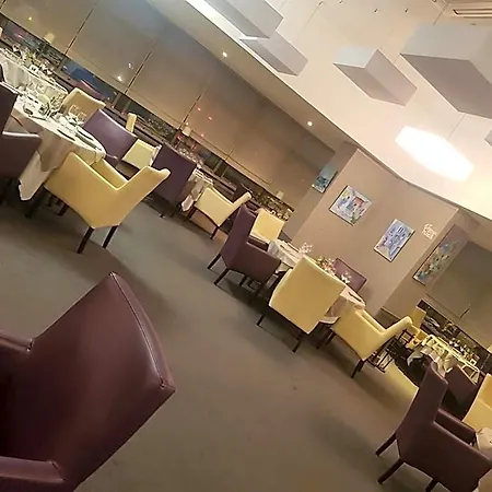 Logis - Du Nord Et Restaurant La Table D'elisa Hotel