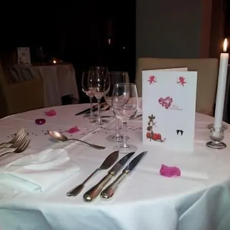 Logis - Du Nord Et Restaurant La Table D'elisa