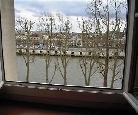 Logis - Du Nord Et Restaurant La Table D'elisa