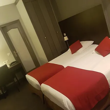 Hotel Logis - Du Nord Et Restaurant La Table D'elisa Compiègne