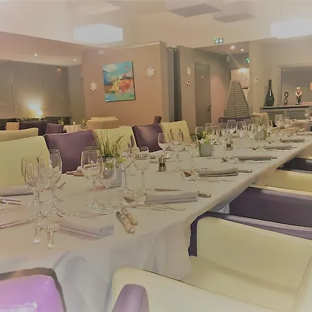 Logis - Du Nord Et Restaurant La Table D'elisa Hotel 3*