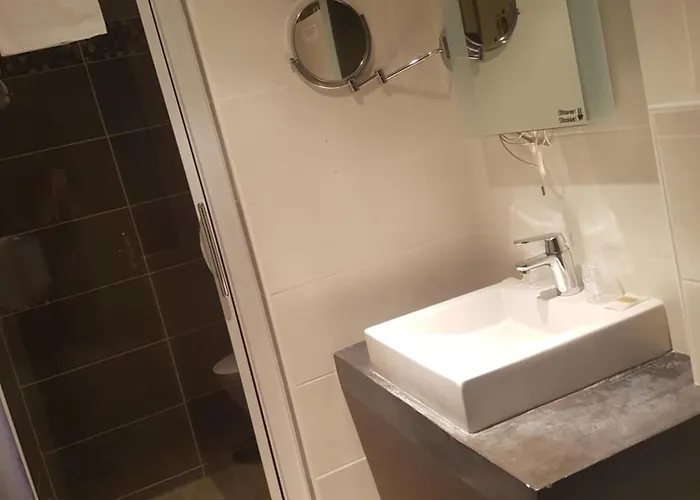 Logis - Du Nord Et Restaurant La Table D'elisa Compiegne