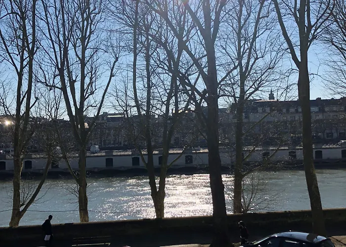 Logis - Du Nord Et Restaurant La Table D'elisa Hotel 3*