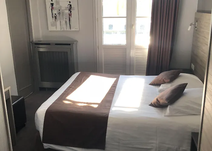 Hotel Logis - Du Nord Et Restaurant La Table D'elisa