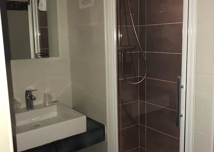 Logis - Du Nord Et Restaurant La Table D'elisa