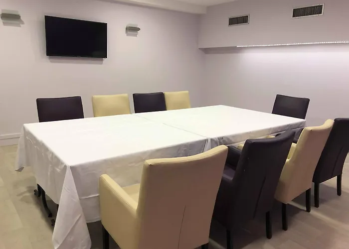 Logis - Du Nord Et Restaurant La Table D'elisa Hotel