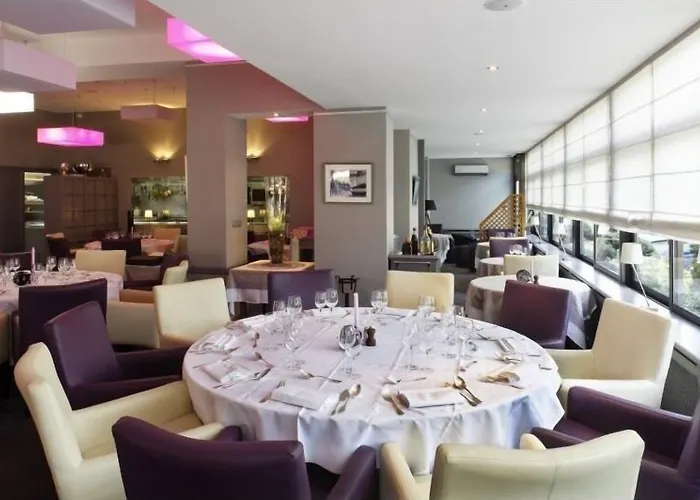 Hotel Logis - Du Nord Et Restaurant La Table D'elisa Compiegne