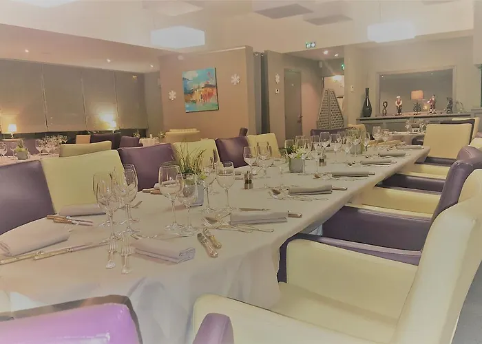 Logis - Du Nord Et Restaurant La Table D'elisa Hotel 3*