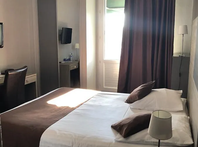 Logis - Du Nord Et Restaurant La Table D'elisa Hotel Compiegne