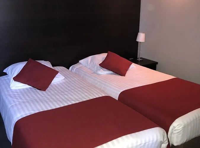 Logis - Du Nord Et Restaurant La Table D'elisa